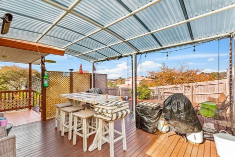 Photo of property in 51 Broadfield Street, Massey, Auckland, 0614