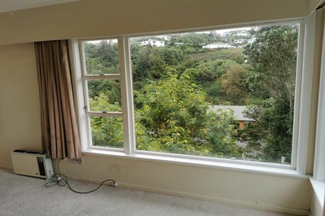 Photo of property in 88 Newlands Road, Newlands, Wellington, 6037