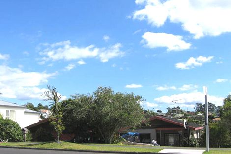 Photo of property in 81 Caribbean Drive, Unsworth Heights, Auckland, 0632