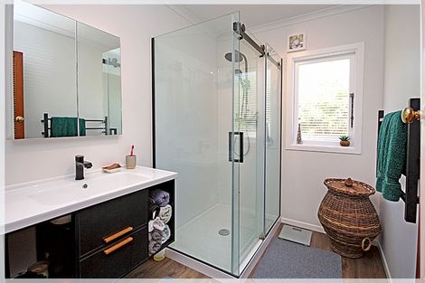 Photo of property in 3 Huia Street, Foxton Beach, Foxton, 4815