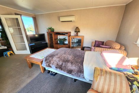 Photo of property in 72 Perth Street, South Hill, Oamaru, 9400