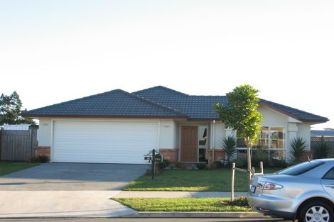 Photo of property in 38 Belfry Place, Wattle Downs, Auckland, 2103