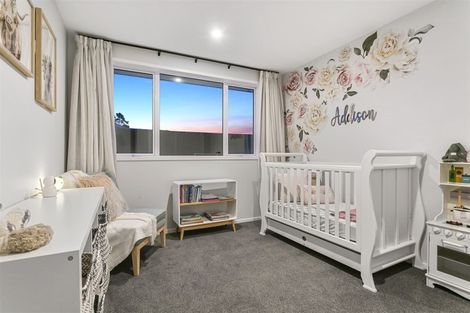 Photo of property in 1 Grenache Way, Kumeu, 0810