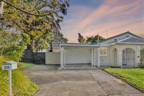 Photo of property in 28 Matuhi Rise, Henderson, Auckland, 0612