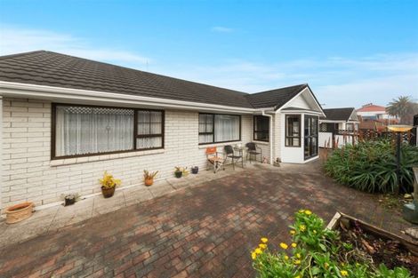 Photo of property in 9b Victoria Avenue, Waiuku, 2123