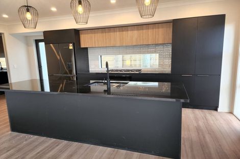 Photo of property in 4a Kaiaho Close, Aotea, Porirua, 5024