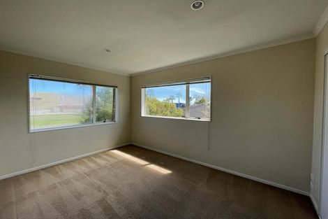 Photo of property in 7 Moravale Lane, Flat Bush, Auckland, 2016