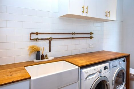 Photo of property in 215 Springfield Road, St Albans, Christchurch, 8014