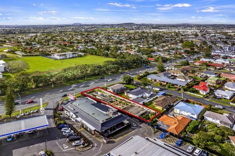 Photo of property in 3370 Great North Road, Glen Eden, Auckland, 0602