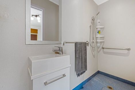 Photo of property in 7 Rata Street, Inglewood, 4330