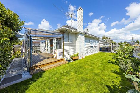 Photo of property in 2/15 Hill Road, Papatoetoe, Auckland, 2025