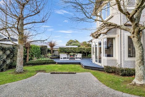 Photo of property in 42 Manapouri Crescent, Hokowhitu, Palmerston North, 4410