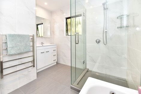 Photo of property in 36 Surf Road, Stanmore Bay, Whangaparaoa, 0932