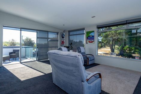 Photo of property in 2 Moore Street, Waimataitai, Timaru, 7910