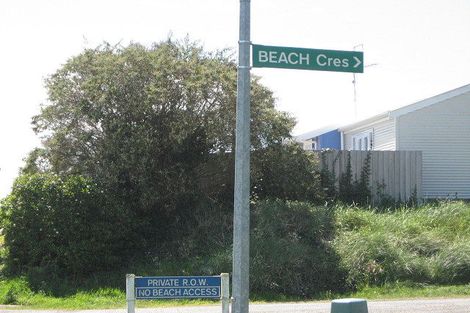Photo of property in 10 Beach Crescent, Waikuku Beach, 7473