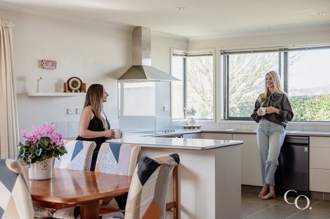 Photo of property in 21 Galloway Crescent, Pyes Pa, Tauranga, 3112