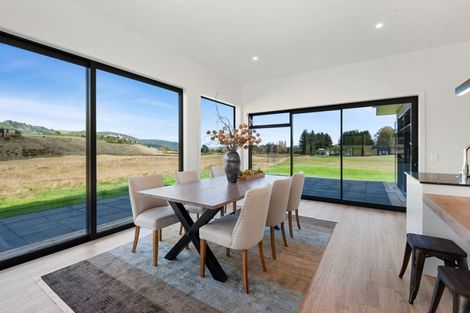 Photo of property in 32 The Fairways, Kinloch, Taupo, 3377
