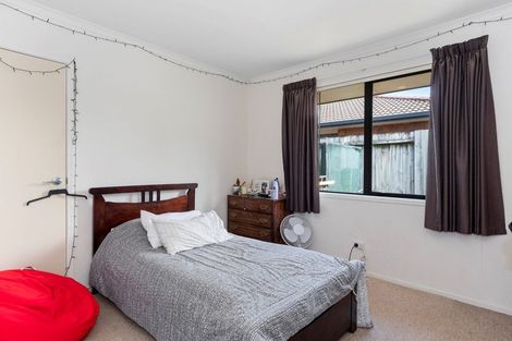 Photo of property in 18 Gibson Place, Papamoa Beach, Papamoa, 3118