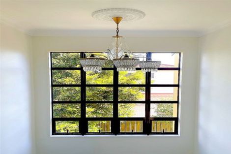 Photo of property in 2/27 Macleans Road, Bucklands Beach, Auckland, 2014