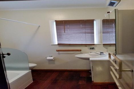 Photo of property in 65 Delhi Crescent, Khandallah, Wellington, 6035