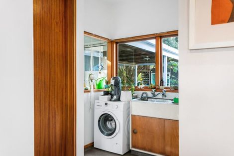 Photo of property in 43 Moana Road, Okitu, Gisborne, 4010