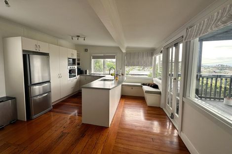 Photo of property in 189 Titirangi Road, Titirangi, Auckland, 0604