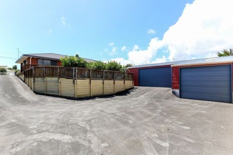 Photo of property in 68 Wairau Road, Oakura, 4314