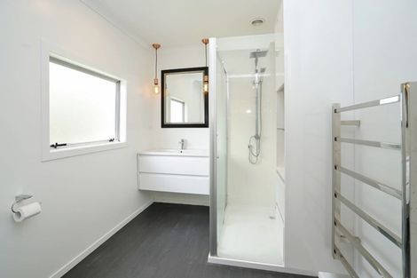 Photo of property in 15 Walsh Street, Forest Lake, Hamilton, 3200