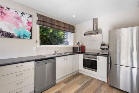 Photo of property in 6 Cardome Street, Bishopdale, Christchurch, 8053