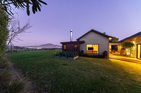Photo of property in 67 Lomond Grove, Acacia Bay, Taupo, 3385