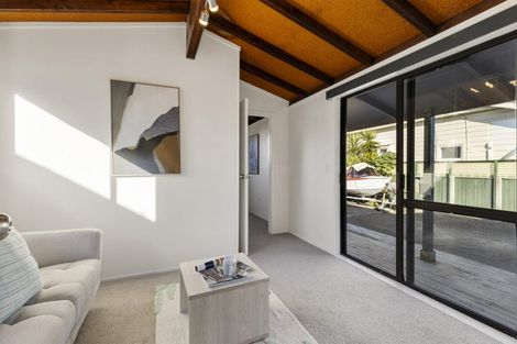 Photo of property in 14 Kauri Street, Miramar, Wellington, 6022