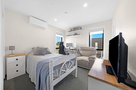 Photo of property in 640a Massey Road, Mangere, Auckland, 2022