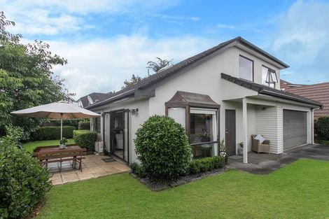 Photo of property in 23 Horotutu Road, Greenlane, Auckland, 1061