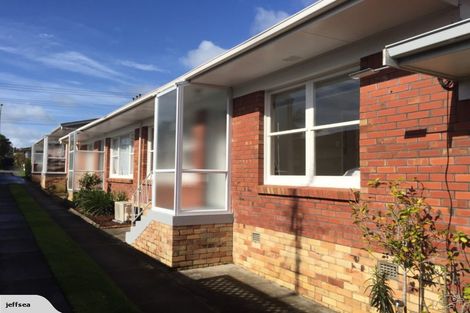 Photo of property in 4/43 Shakespeare Road, Milford, Auckland, 0620