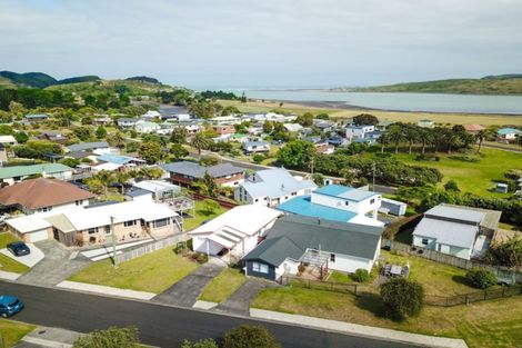 Photo of property in 1a Uenuku Avenue, Raglan, 3225