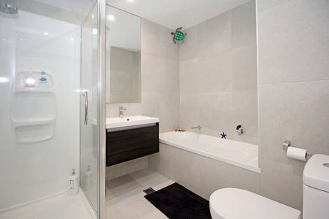 Photo of property in 10 Paterae Lane, Flat Bush, Auckland, 2019