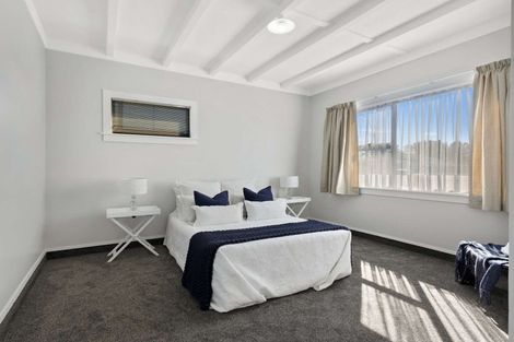 Photo of property in 1/705 Heretaunga Street East, Parkvale, Hastings, 4122