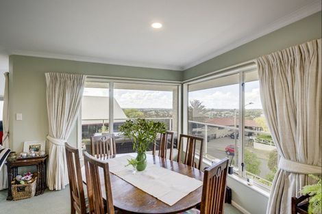 Photo of property in 76a Churchill Drive, Taradale, Napier, 4112