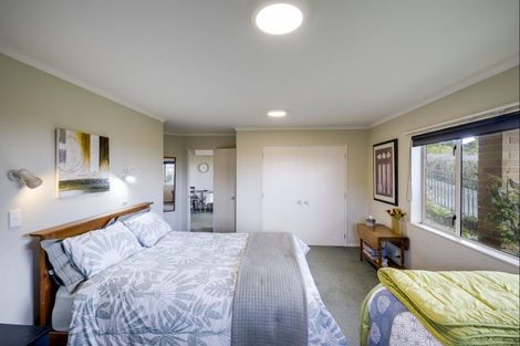 Photo of property in 76a Churchill Drive, Taradale, Napier, 4112