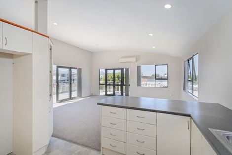 Photo of property in 12 Marlin Street, Whitianga, 3510