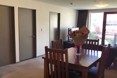 Photo of property in Dual Apartments, 410/142 Vivian Street, Te Aro, Wellington, 6011