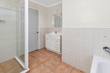 Photo of property in 356 One Tree Point Road, One Tree Point, 0118