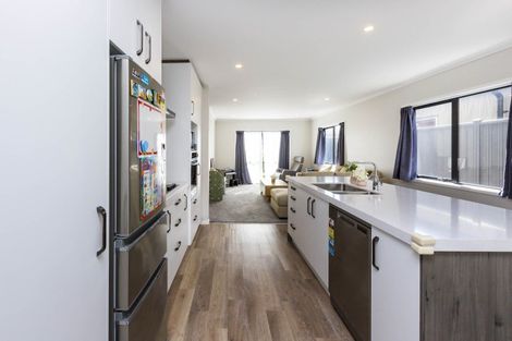 Photo of property in 13 Te Kaeaea Crescent, Wallaceville, Upper Hutt, 5018