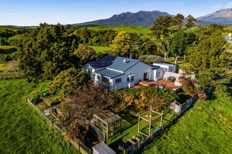Photo of property in 272 Saunders Road, Okato, New Plymouth, 4381