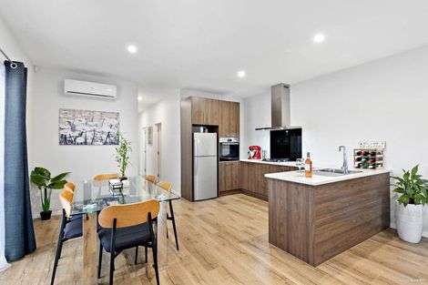 Photo of property in 2 Beardmore Lane, Papakura, 2110