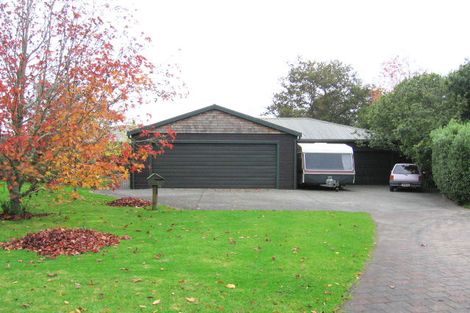 Photo of property in 7 Birchwood Grove, Greenhithe, Auckland, 0632