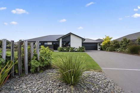Photo of property in 8 Cooke Farm Grove, Waiwhakaiho, New Plymouth, 4312