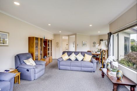 Photo of property in 14 Claridge Place, Taradale, Napier, 4112