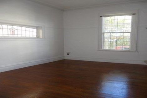 Photo of property in 7a Hawker Street, Mount Victoria, Wellington, 6011