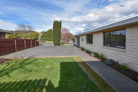 Photo of property in 143 Hagart-alexander Drive, Mosgiel, 9024